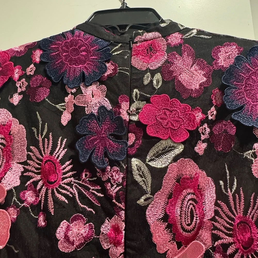 Monique Lhuillier Pink and Black Floral Long Sleeve Dress - Picture 6 of 7